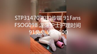 本人比照片还漂亮娇小身材大奶兼职小妹洗完澡要求再穿上衣服