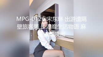 大奶骚妇给我舔