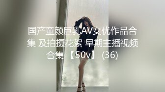 海角母子乱伦大神妈妈的丰乳肥臀忘记关门了被邻居偷看了我后入我妈，太羞耻了